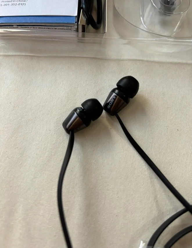 WI-C310 Wireless In Ear HIFI Stereo Earphones Bluetooth 5.0 Super Bass Sports Headset Magnetic Headset with Microphone