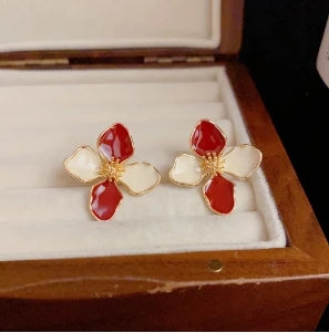 Hypoallergenic Stylish Vintage Flower Stud Earrings Premium Vintage Gold Plated Stainless Steel For Women Party сережки женск